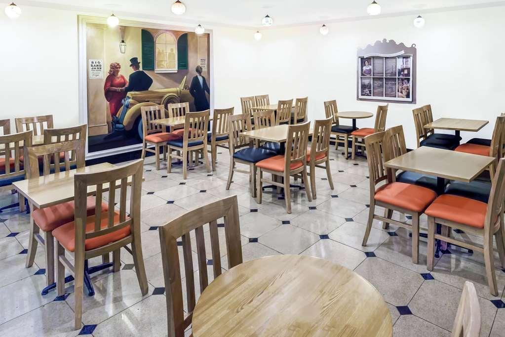 Wyndham Garden Baronne Plaza Hotel New Orleans Facilities photo