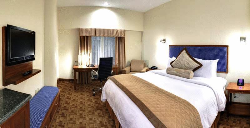 Wyndham Garden Baronne Plaza Hotel New Orleans Room photo